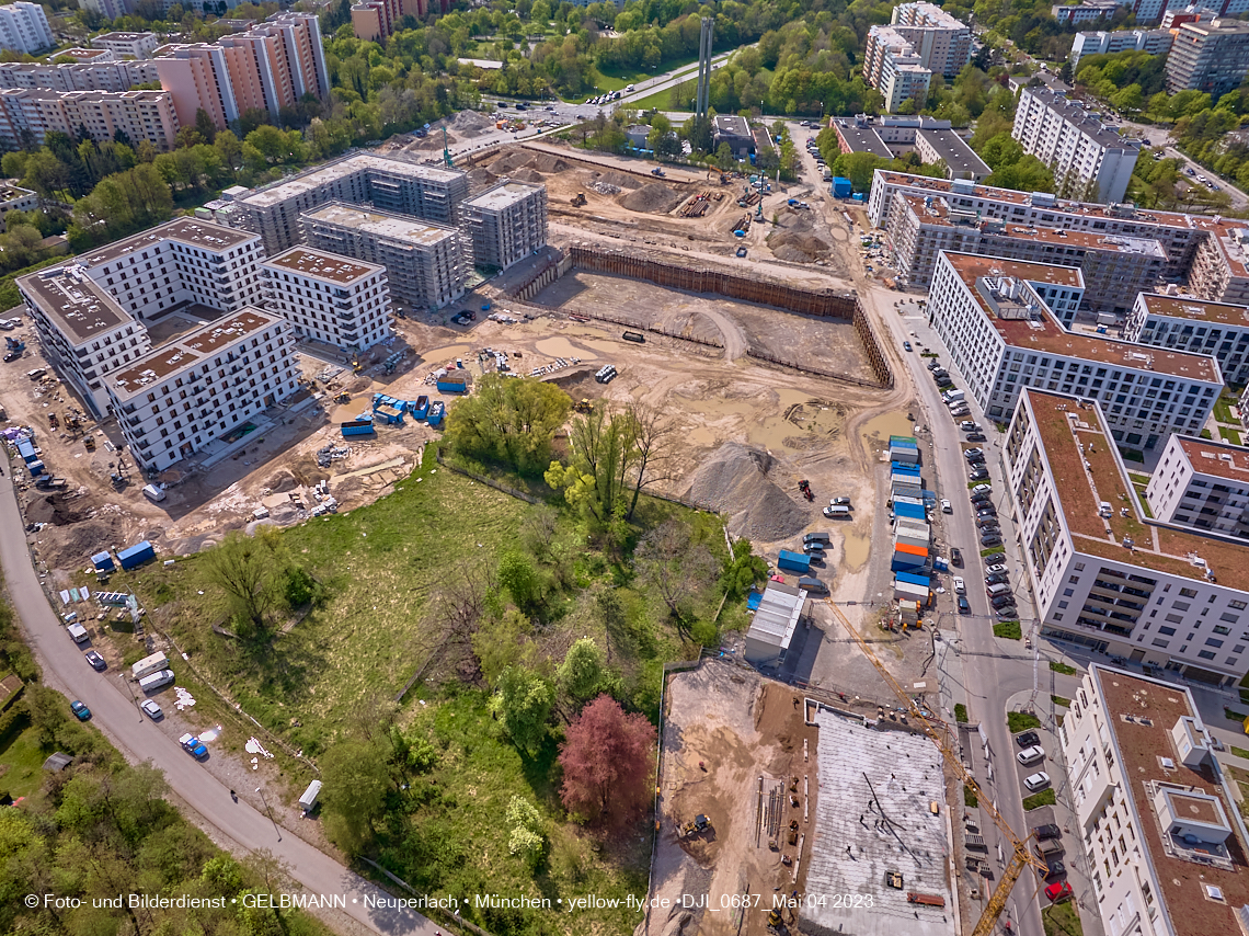 04.05.2023 - Luftbilder vom Alexisqaurtier und Pandion Verde in Neuperlach